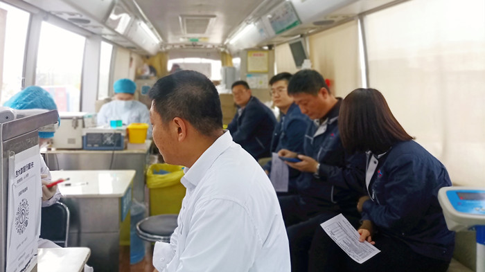 沈陽航空產(chǎn)業(yè)集團(tuán)組織員工開展“獻(xiàn)熱血、踐初心”無償獻(xiàn)血活動(dòng)